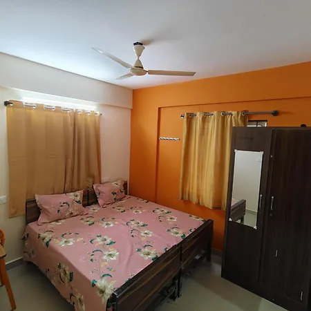 Spacious Studio Rooms, Near Itpl